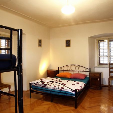 Komen Residence Muzica Bed And Breakfast מראה חיצוני תמונה