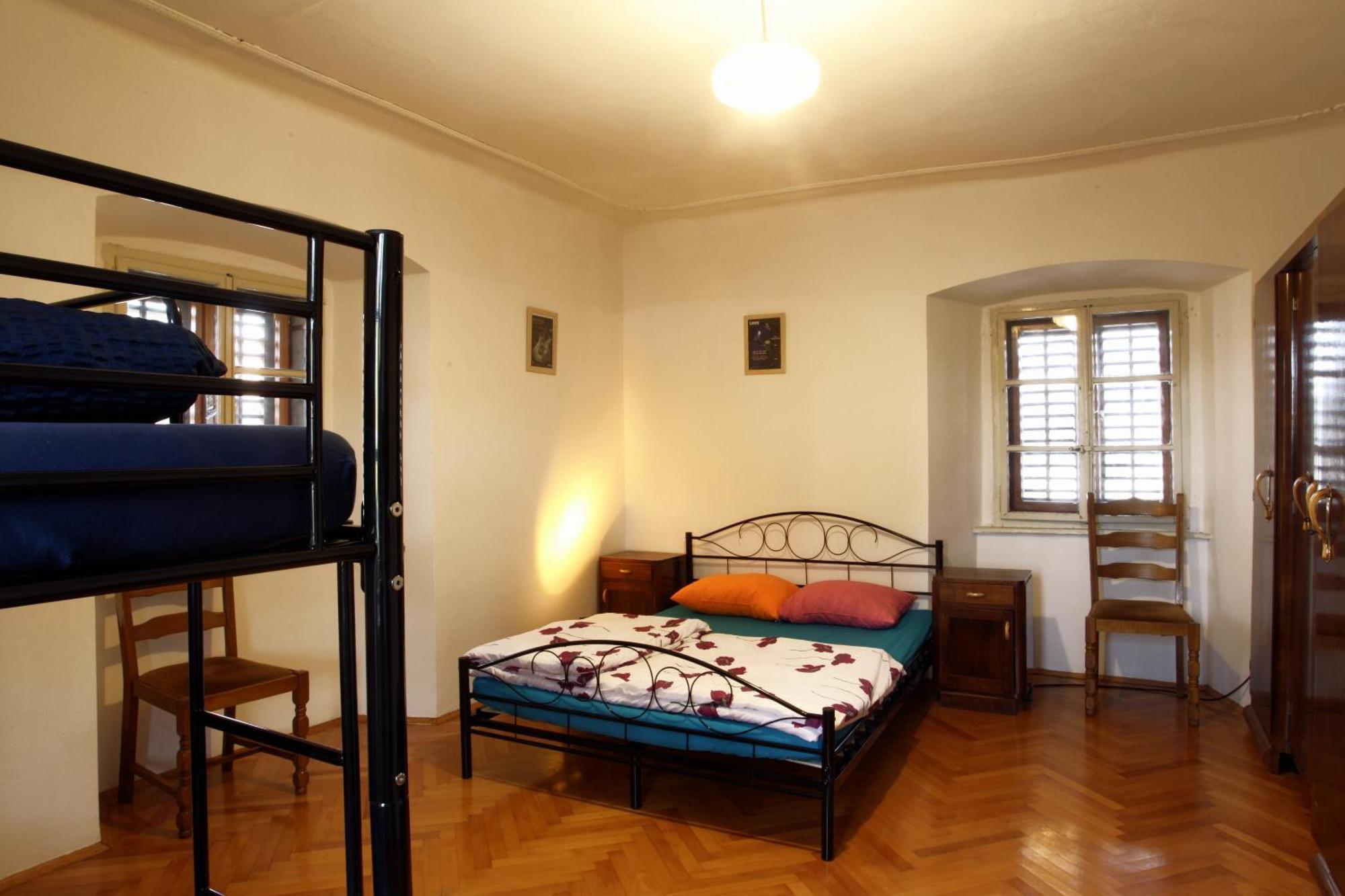 Komen Residence Muzica Bed And Breakfast מראה חיצוני תמונה